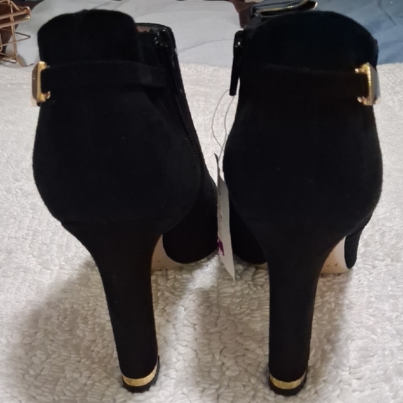 Kate Spade Black Heeled Ankle Boots with Gold Bow - Picture 5 of 11